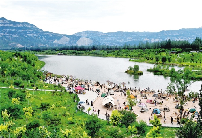 <a href="http://4g.tynews.com.cn/system/2025/07/07/030904484.shtml" >夏日河畔</a>